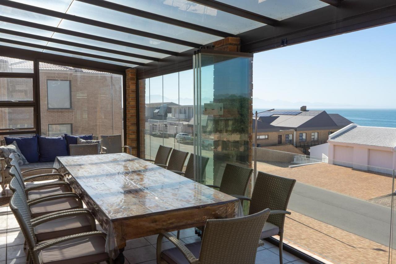 Bob Bouwer Sea View Apartment Bayview Buitenkant foto